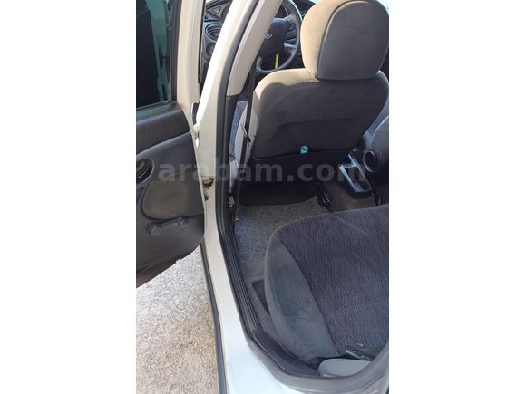 Sahibinden Ford Focus 1.6 Ambiente 2000 Model