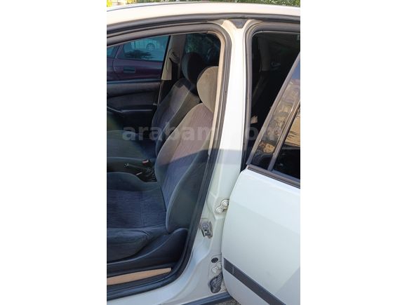Sahibinden Ford Focus 1.6 Ambiente 2000 Model