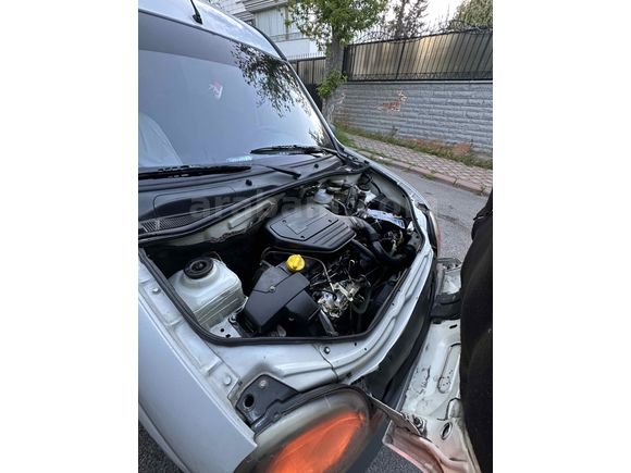 Sahibinden Renault Kangoo 1.9 D RN 2000 Model 