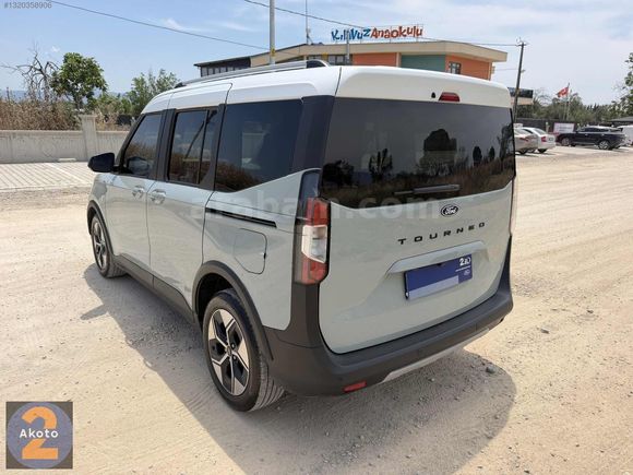 AKOTO FORD 2.ELDEN 2025 FORD COURİER ACTİVE BENZİN OTOMATİK