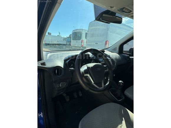 2014 Ford Courier 1.6 titanium 167.000km de