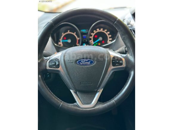 ECEMİR AUTO'DAN 2016 FORD COURİER 1.6 DİZEL TİTANİUM 145 BİN KM