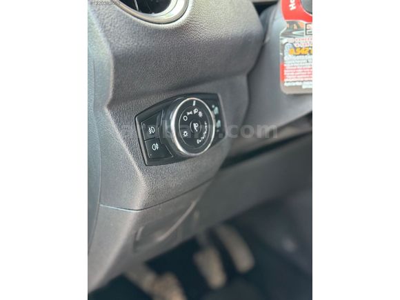 ECEMİR AUTO'DAN 2016 FORD COURİER 1.6 DİZEL TİTANİUM 145 BİN KM