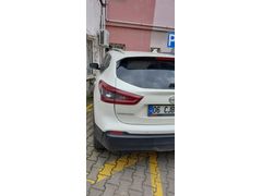 Sahibinden Nissan Qashqai 1.3 DIG-T Sky Pack 2020 Model  38.000 km Beyaz