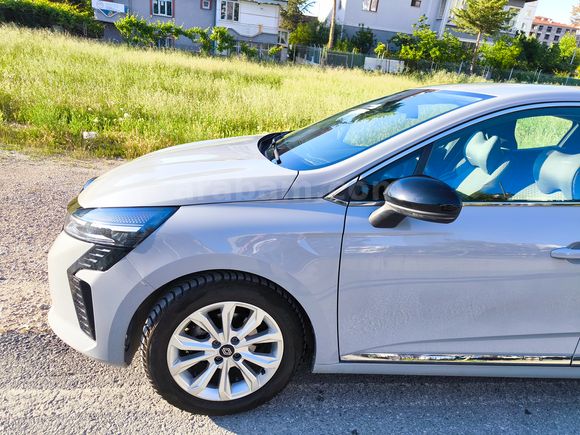 2024 RENAULT CLIO HATASIZ-BOYASIZ-DEĞİŞENSİZ GSR2