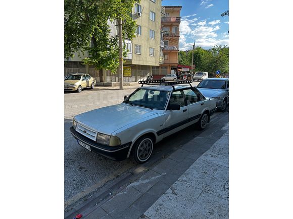 Nadir Kalanlardan Taunus 1.6 GT Orijinal