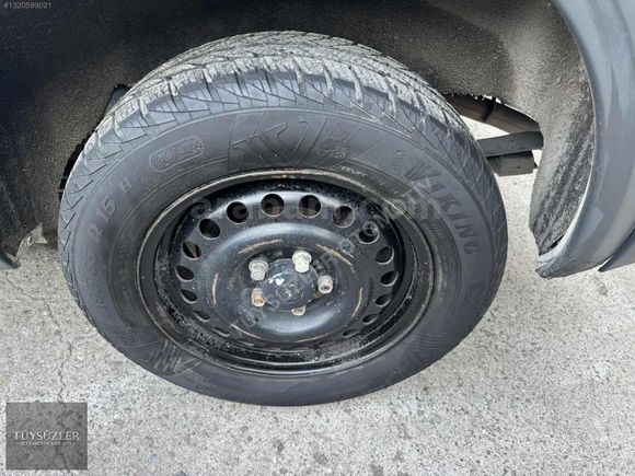 Tamamına Kredi İmkanı 2013 Ford Connect T230L Van 253bin km