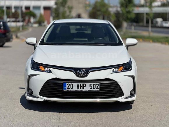  Toyota Corolla 1.5 Dream 2022 Model