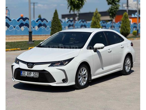  Toyota Corolla 1.5 Dream 2022 Model