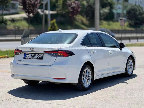  Toyota Corolla 1.5 Dream 2022 Model