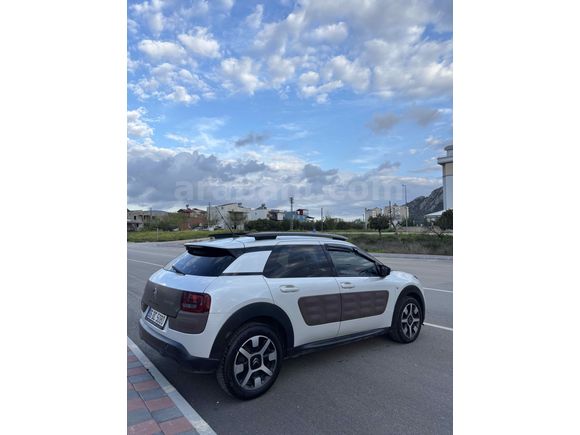 Sahibinden Citroen C4 Cactus 1.6 e-HDi Shine 2015 Model 