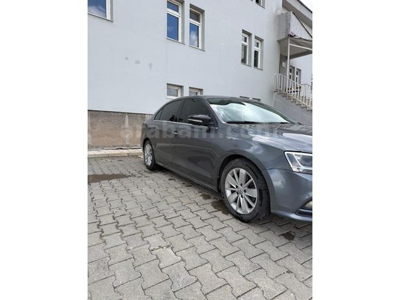 Sahibinden Volkswagen Jetta 1.6 TDi Comfortline 2015 Model  184.500 km Füme