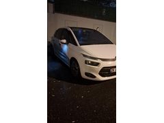 Sahibinden Citroen C4 Picasso 1.6 e-HDi Intensive 2014 Model  163.000 km Beyaz