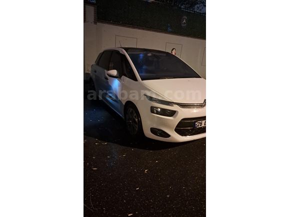 Sahibinden Citroen C4 Picasso 1.6 e-HDi Intensive 2014 Model  163.000 km Beyaz