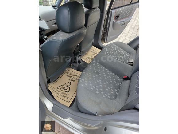 Değişensiz hatasız ayarında Tertemiz Hyundai Accent 1.3 Admire