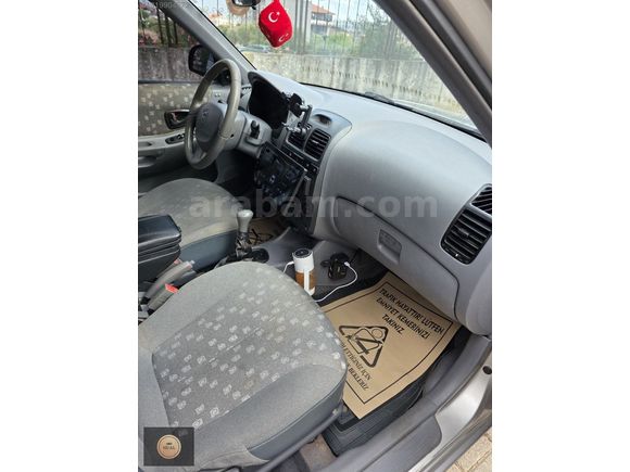 Değişensiz hatasız ayarında Tertemiz Hyundai Accent 1.3 Admire