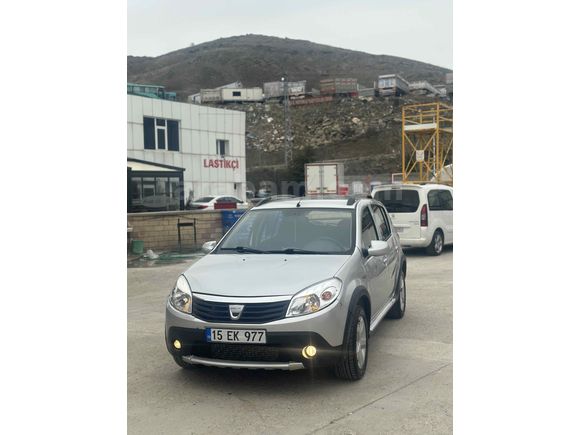 Sahibinden Dacia Sandero 1.5 dCi Stepway 2011 Model  218.000 km Gri
