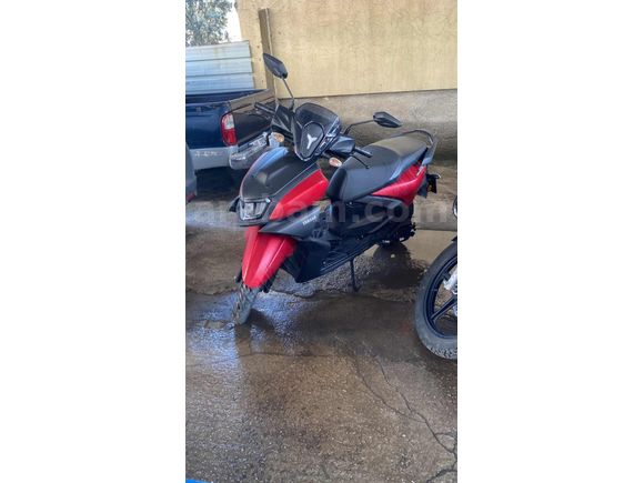  YAMAHA 125 (TAKAS OLUR)
