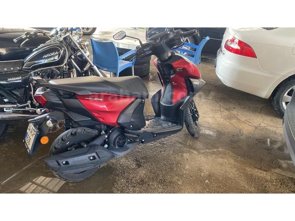  YAMAHA 125 (TAKAS OLUR)