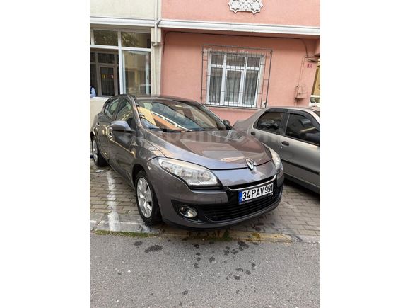 Sahibinden Renault Megane 1.6 Touch 2013 Model
