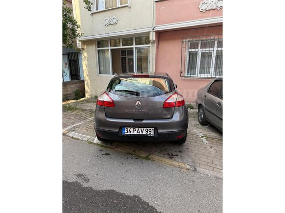 Sahibinden Renault Megane 1.6 Touch 2013 Model