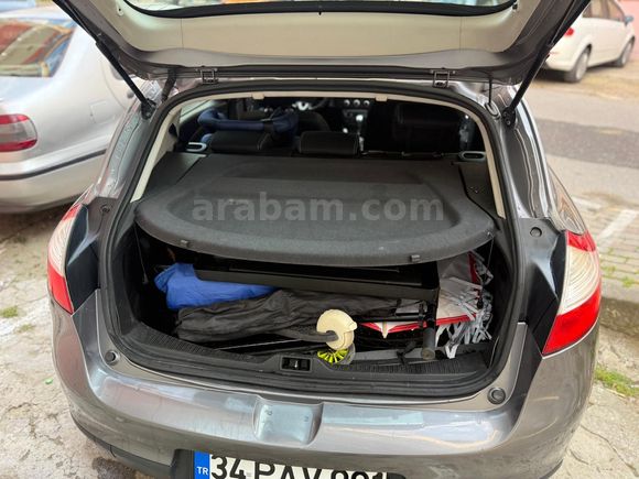 Sahibinden Renault Megane 1.6 Touch 2013 Model