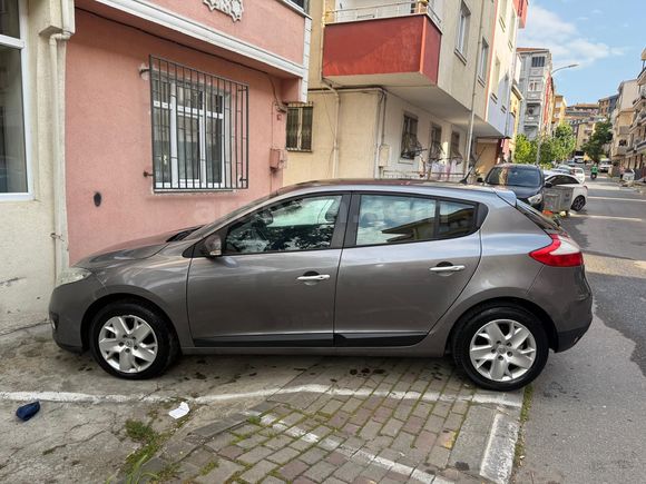 Sahibinden Renault Megane 1.6 Touch 2013 Model