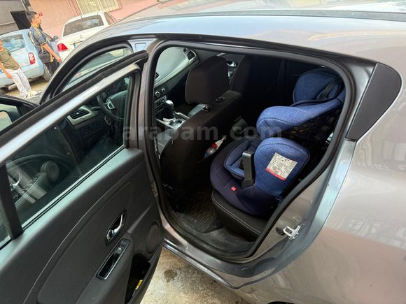 Sahibinden Renault Megane 1.6 Touch 2013 Model