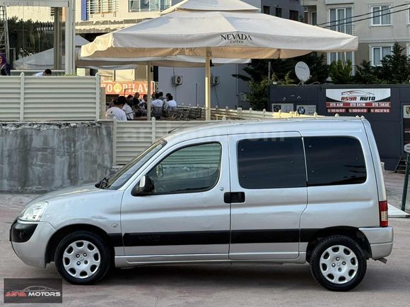 2006 - 178.000KM'DE - KLİMALI - ÇİFT SÜRGÜ BERLİNGO - K.KARTI