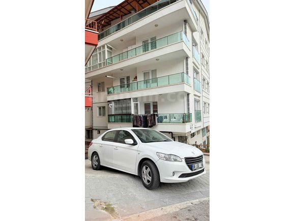 PEUGEOT 2014 MODEL TEMİZ AİLE ARABASI