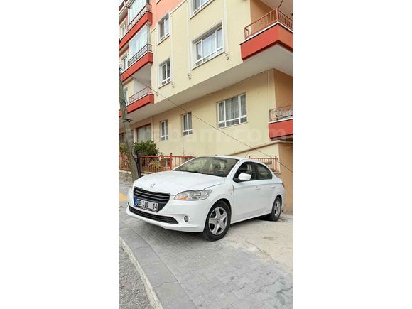PEUGEOT 2014 MODEL TEMİZ AİLE ARABASI