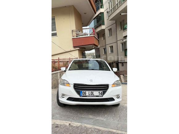 PEUGEOT 2014 MODEL TEMİZ AİLE ARABASI