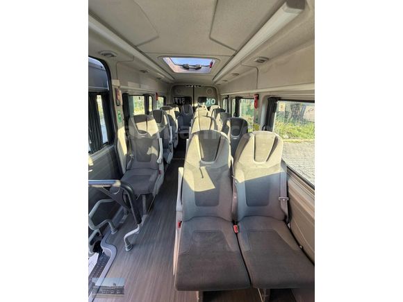 DEMİR'DEN 2021 MODEL CRAFTER ALMAN OKUL TAŞITI