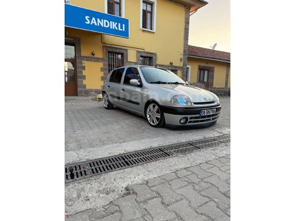 Sahibinden Renault Clio 1.2 RN 2000 Model