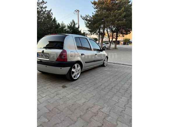 Sahibinden Renault Clio 1.2 RN 2000 Model