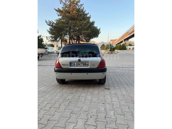 Sahibinden Renault Clio 1.2 RN 2000 Model