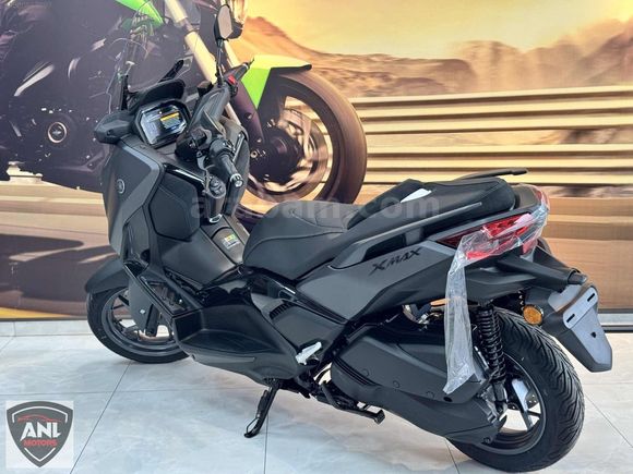 2026 MODEL YAMAHA X-MAX 250 TECH MAX GRİ