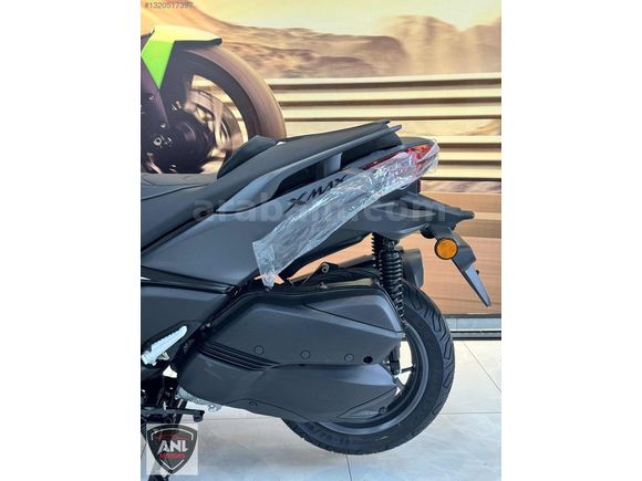 2026 MODEL YAMAHA X-MAX 250 TECH MAX GRİ