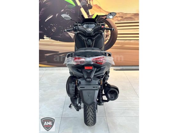 2026 MODEL YAMAHA X-MAX 250 TECH MAX GRİ