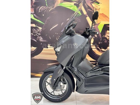 2026 MODEL YAMAHA X-MAX 250 TECH MAX GRİ