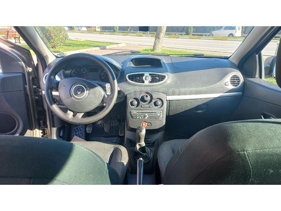 Memurdan Sahibinden Renault Clio 1.2 Expression 2010 Model  170.000