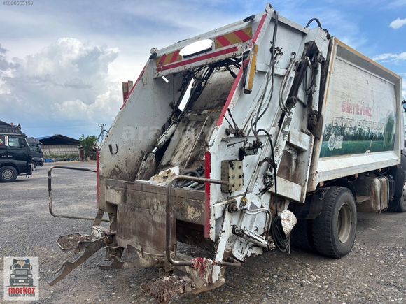 FORD CARGO 1826'DAN İNME ÇÖP KONTEYNER ÜST YAPISI