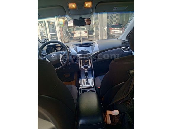 Sahibinden Hyundai Elantra 1.6 D-CVVT Mode Plus 2012 Model