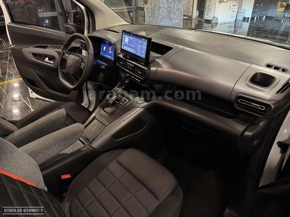 2025 MODEL CITROEN BERLİNGO 1.5 BlueHDI MAX_CAM TAVAN_BLACK_FULL