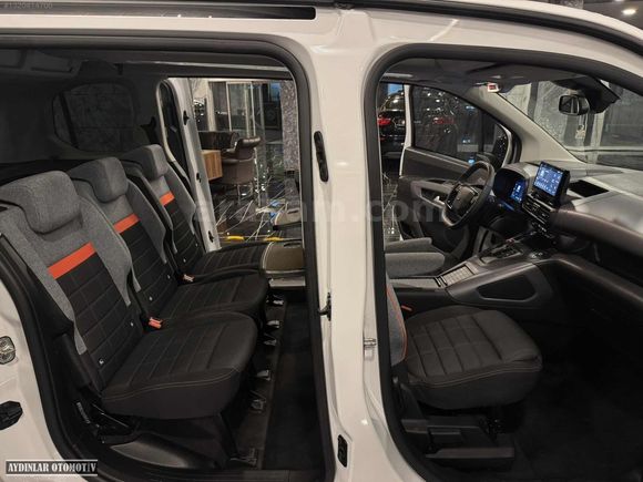 2025 MODEL CITROEN BERLİNGO 1.5 BlueHDI MAX_CAM TAVAN_BLACK_FULL