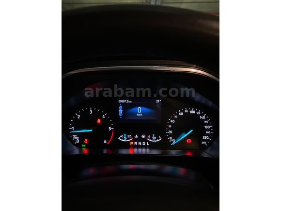 Ford Focus 1.5 EcoBlue Titanium Stil 2024 Model Garanti Devam Etmekte