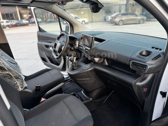 2025 MODEL % 20 KDV 4.700 KM SERVİS BAKIMLI