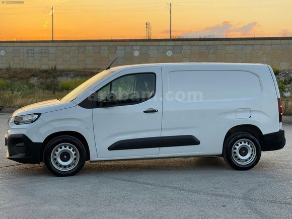 2025 MODEL % 20 KDV 4.700 KM SERVİS BAKIMLI
