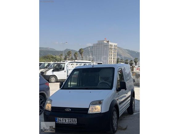 2009 MODEL CONNECT PANELVAN