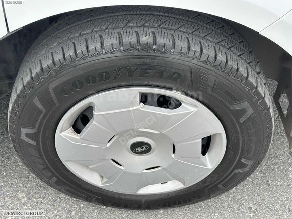 TRANSİT CUSTOM 320L DELUXE 2.0EcoBlue 9.700 KM HATASIZ %20FATURA